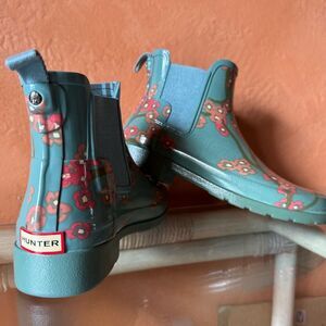 HUNTER Floral Chelsea Rain Boots Teal Waterproof Ankle Boot US 6